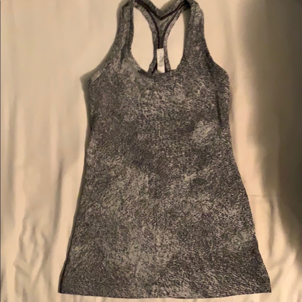 lululemon tanktop